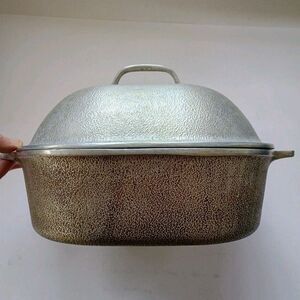 Century Silver Seal Vintage Hammered Aluminum Roaster W/Lid 12 Inch